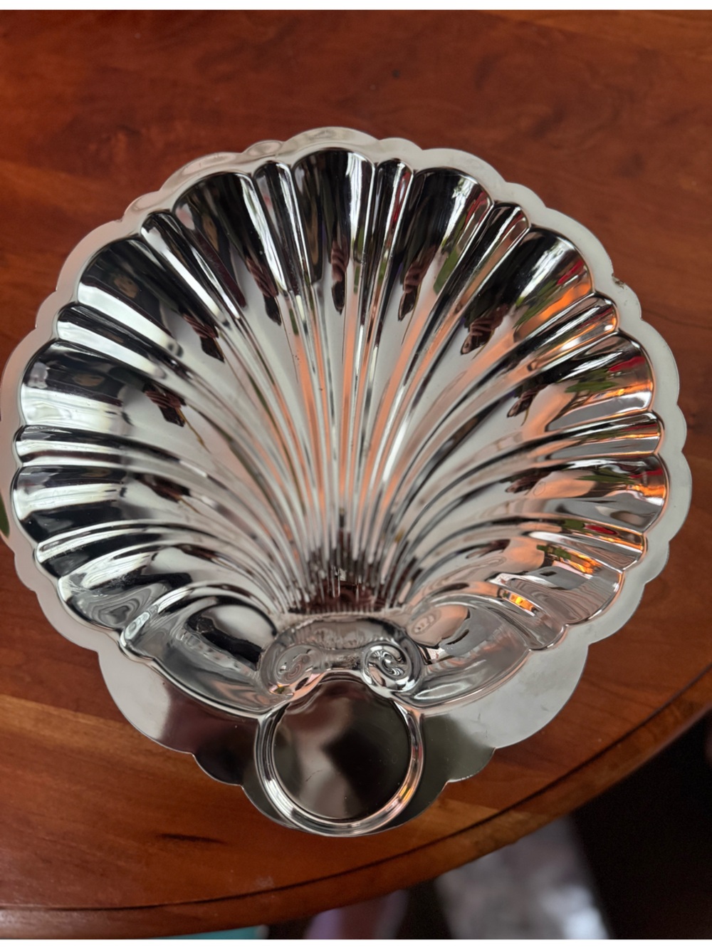 Silver Shell-Shaped Serving Dish - Elegant Home Dining Accent